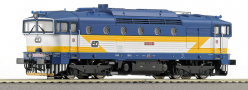 [Lokomotivy] → [Motorov] → [T478.3 „Brejlovec”] → 36253: dieselov lokomotiva modr-bl s vstranm lutm bleskem