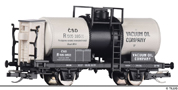[Nkladn vozy] → [Cisternov] → [2-os R] → 95869: kotlov vz ed s brzdaskou budkou „VACUUM OIL COMPANY“