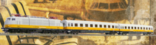 [Soupravy] → [S lokomotivou] → 500747: set elektrick lokomotivy BR 103 a svou rychlkovch voz Avmz ″Lufthansa-Airpor
