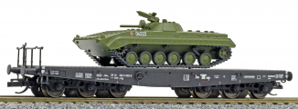 černý s obrněným transportérem BMP-1
