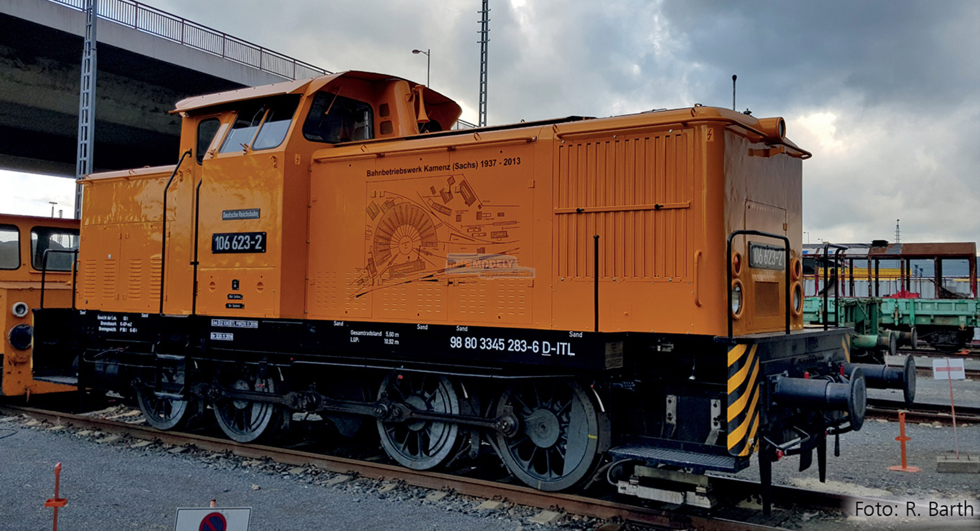 Dieselová lokomotiva 106 623-2 s potiskem motivu „Bahnbetriebswerk Kamenz“ - (31.03.2021)