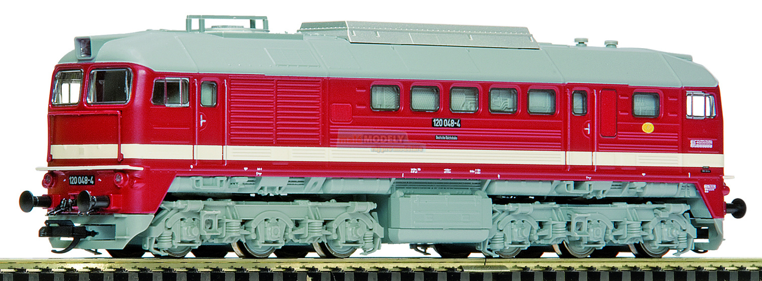 Dieselová lokomotiva BR 120 Sergej 