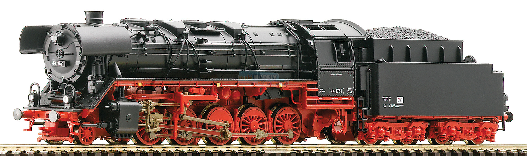 Parní lokomotiva BR 44, DR, III