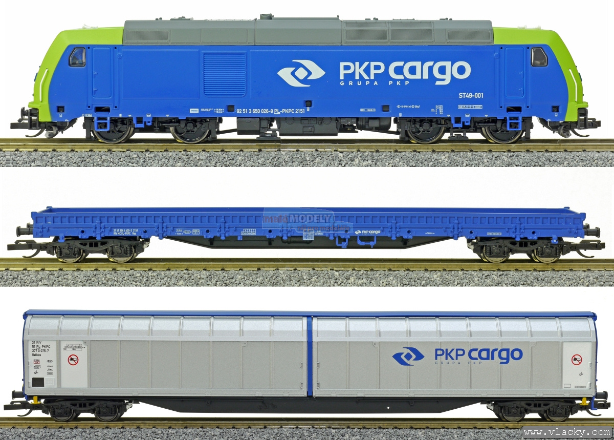 Start set - dieselová lokomotiva TRAXX se 2 nákladními vozy + koleje + regulátor