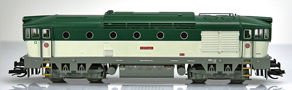 [Lokomotivy] → [Motorov] → [T478.3 „Brejlovec”] → 33380: dieselov lokomotiva v barevn kombinaci zelen-svtle ed