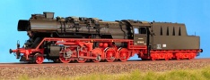 [Lokomotivy] → [Parní] → [BR 50] → 125002: černá s červeným pojezdem a kouřovými plechy, tendr nové konstrukce