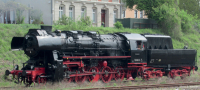 [Lokomotivy] → [Parní] → [BR 52] → 02267 E: muzeální parní lokomotiva černá s červeným pojezdem a s kouřovými plechy