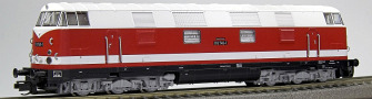 [Lokomotivy] → [Motorové] → [V 180 (BR 118)] → 500473: červená-bílá s černým rámem a šedými podvozky