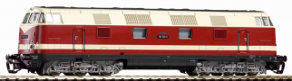[Lokomotivy] → [Motorové] → [V 180 (BR 118)] → 71437: dieselová lokomotiva červená-slonová kost s jedním proužkem, černý rám, šedé podvozky
