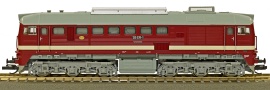 [Lokomotivy] → [Motorové] → [BR 120] → 35003: červená s krémovým pruhem, šedou střechou a podvozky
