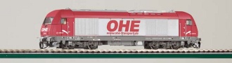 [Lokomotivy] → [Motorové] → [ER 20 Herkules] → 47589: dieselová lokomotiva červená-stříbrná s šedým rámem „www.ohe-transport.de“