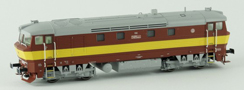 [Lokomotivy] → [Motorové] → [T478.1 „Bardotka”] → 33410: červená se žlutým výstražným pásem