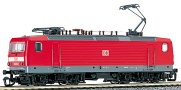 [Lokomotivy] → [Elektrické] → [BR 143] → 02343: elektrická lokomotiva červená s šedým rámem a černými podvozky