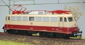 [Lokomotivy] → [Elektrické] → [BR 110] → 31440: elektrická lokomotiva červená-krémová s černými podvozky