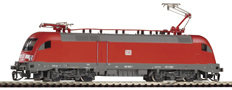[Lokomotivy] → [Elektrické] → [BR 182 Taurus] → 47410: elektrická lokomotiva červená s šedým rámem