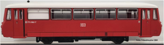 [Lokomotivy] → [Motorové vozy a jednotky] → [BR 172] → 51001321: motrový vůz červený s šedou střechou