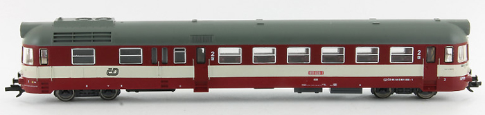[Lokomotivy] → [Motorové vozy a jednotky] → [M286 (850,851)] → TT851-028: motorový vůz červený s krémovým pruhem, šedá střecha