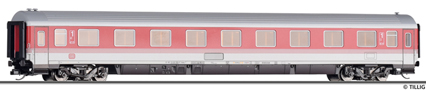 [Osobní vozy] → [Rychlíkové] → [typ m v barvách IC-původní] → 16282: rychlíkový vůz červený-bílý s šedou střechou 1 tř.