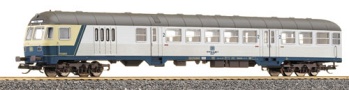 [Osobní vozy] → [Rychlíkové] → [typ Silberling] → 13843: stříbrný s modrým rámem řídící vůz 2. tř.