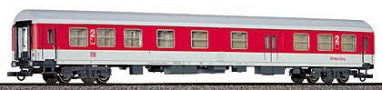 [Osobní vozy] → [Rychlíkové] → [typ Halberstadt] → 210101: červený-bílý s šedou střechou 2. tř. „DB-Autozug“