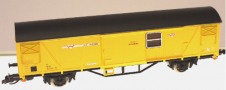 [Nákladní vozy] → [Kryté] → [2-osé Gbs] → 486-S: krytý nákladní vůz žlutý s oknem s černou střechou „Wiebe-KSEM”