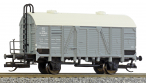 krytý nákladní vůz šedý s brzdařskou plošinou, typ Mv