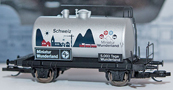 [Nákladní vozy] → [Cisternové] → [2-osé Z52] → 501426: kotlový vůz stříbrný s reklamním potiskem „5000 Tage Wunderland - Schweiz”