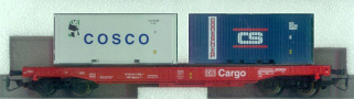 [Nákladní vozy] → [Nízkostěnné] → [4-osé Huckepack] → 01331: červený ″DB Cargo″ se dvěma kontejnery