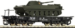 [Nákladní vozy] → [Nízkostěnné] → [4-osé plošinové] → 15602: černý s nákladem tanku PT 76