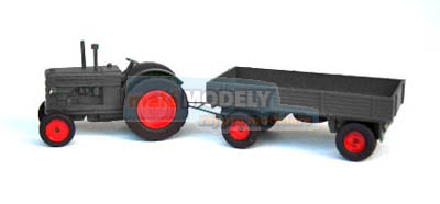 Traktor HANOMAG s přívěsem šedý