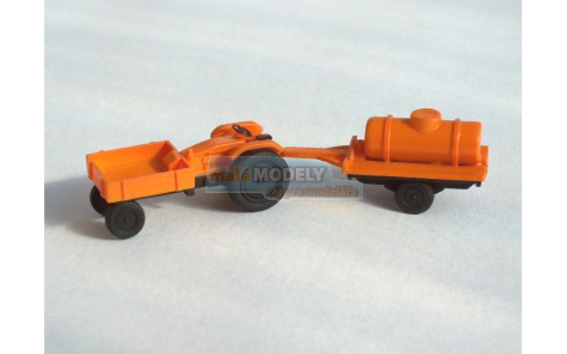 Traktor FENDT s cisternou - oranžový